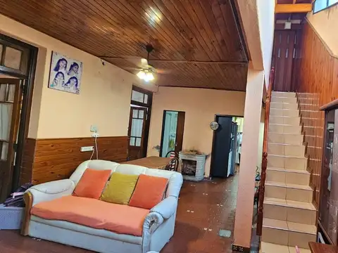 VENTA PH IMPECABLE 4 AMBIENTES 2 COCINAS MATADEROS