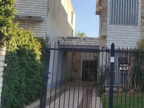 INMEJORABLE UBICACION COMERCIAL EN FISHERTON