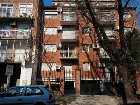 Depto 2 ambiente en centro de San Isidro