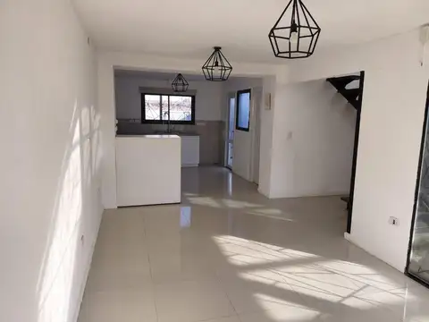 Duplex de 2 Dormitorios en barrio norte 2