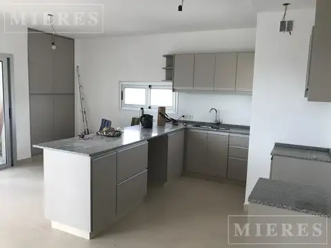 Casa en Venta en El Cantón - Barrio Islas, USD 450.000