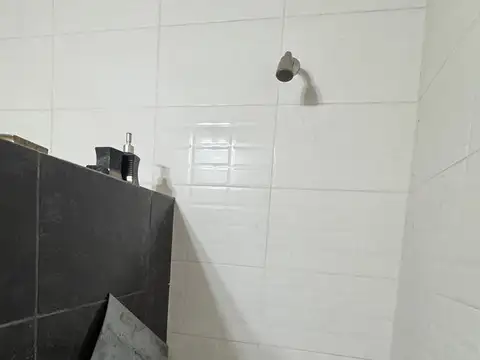 Venta galpon de 519 m2 en Villa Dominico