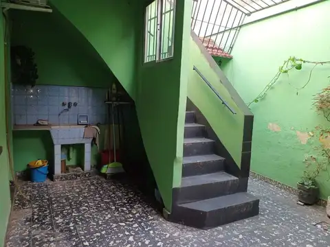 Venta Casa Flores Sur Lote Propio 177m2 Totales