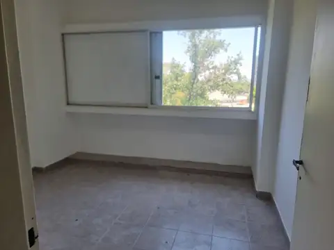 Barrio Gral. Savio 3 Amb. - VENTA