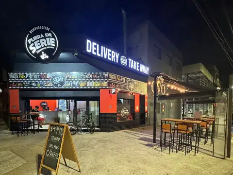 VENTA FONDO DE COMERCIO ESQUINA OFICINA TERRAZA