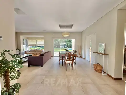 VENTA CASA EL AROMO ESCOBAR C/PILETA Y ESCRITURA