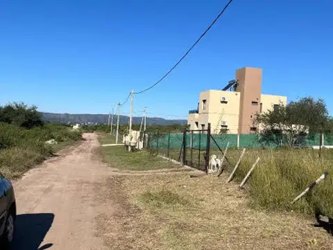 Lote plano en venta 1.000 m² en Villa Santa Cruz del Lago, Tanti