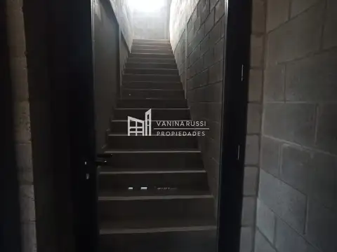 SALON EN ALQUILER - BELEN DE ESCOBAR 100