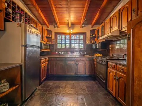 Casa en venta c/ cochera en Ezeiza