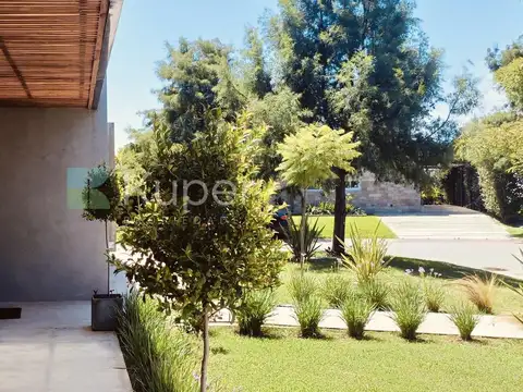 Casa  en Alquiler en Ayres Plaza, Pilar, G.B.A. Zona Norte