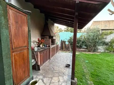 CASA EN BERAZATEGUI OESTE
