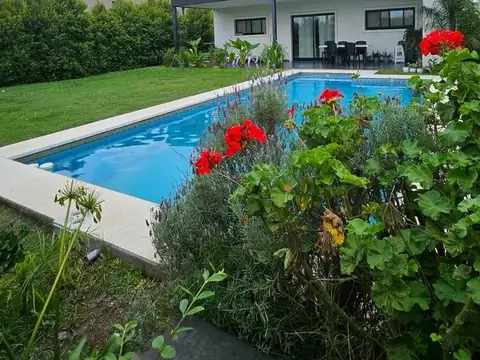 Casa en Alquiler en Pilar del Este - San Eduardo, USD 1.300