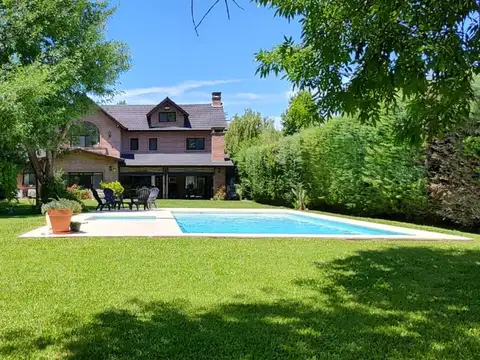 Casa en Venta en La Celina, USD 390.000