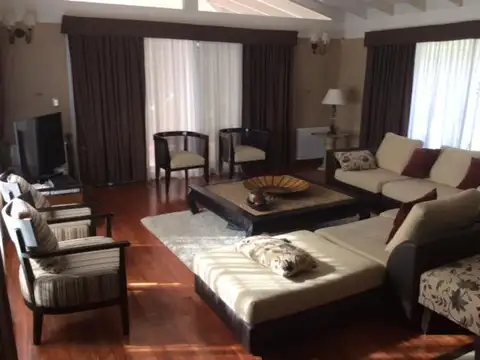 Casa Monoambiente con 3 baños