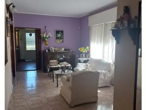 Casa en Alquiler en Alberdi, $ 900.000
