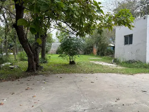 Casa 4 ambientes con 1 baño