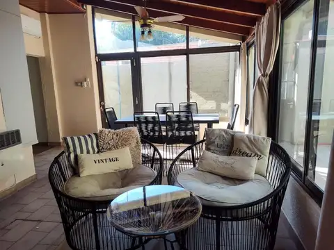 Depto Tipo Casa en Venta de 4 ambientes