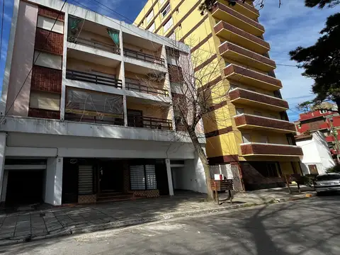 Departamento en venta en San Bernardo Del Tuyu- Permuta automovil, menor valor.
