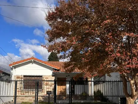 CASA EN VENTA 3 AMB VILLA BALLESTER APTO CREDITO