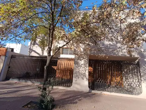 Casa en Venta en Mendoza, USD 360.000