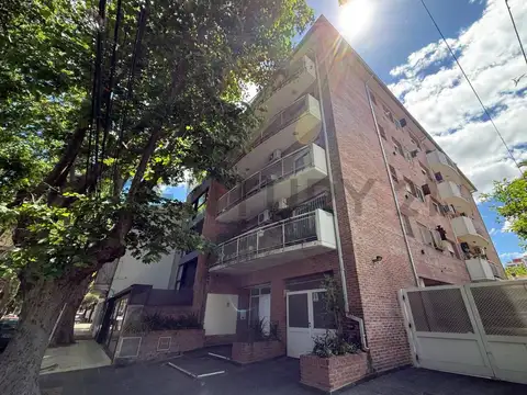 VENTA-ESPECTACULAR DEPARTAMENTO DUPLEX 3 AMBIENTES CON COCHERA CUBIERTA EN VICEN