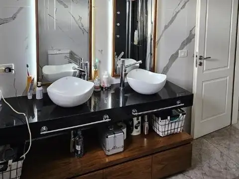 Departamento 4 ambientes con 2 baños