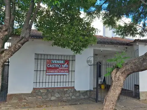 Oportunidad de casa APTO A CREDITO en Adolfo Sourdeaux!