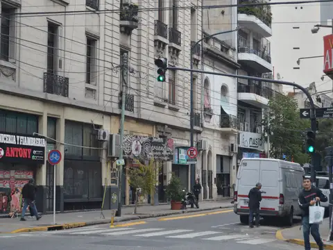 Local en venta en Once con vivienda