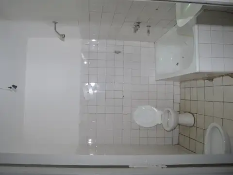 Local en venta en Once con vivienda