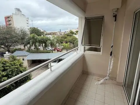 Departamento en Venta en Alberdi, USD 185.000