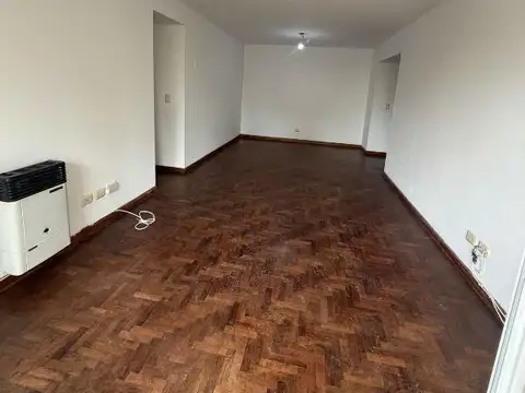 TORRES DEL SOLAR-  VENTA DE EXCELENTE DEPARTAMENTO DE 3 DORMITORIOS - CON AMENITIES Y COCHERA