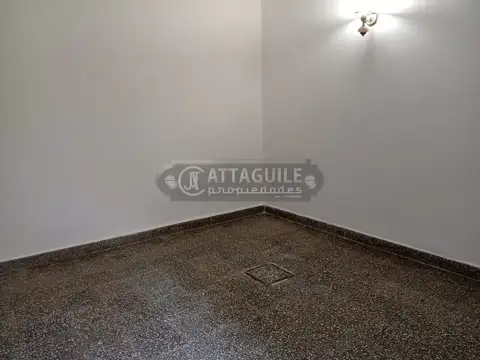 Depto Tipo Casa en Alquiler de 3 ambientes