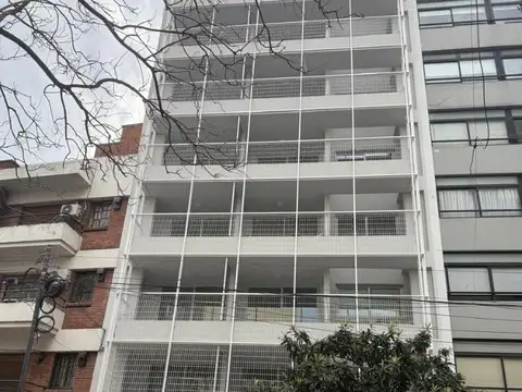 Nazarre 2600, Piso 1°