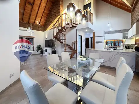 Casa en Venta con 1 cochera