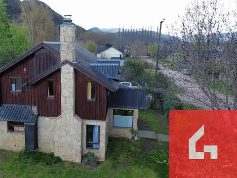 Hermoso chalet en barrio la cascada 100