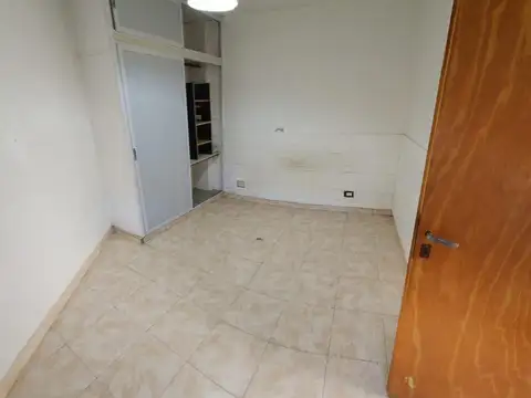 Depto Tipo Casa en Alquiler con 1 cocheras