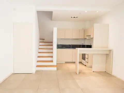 alquiler casa tipo ph en suipacha 1474 un dormitorio parrillero excelente estado