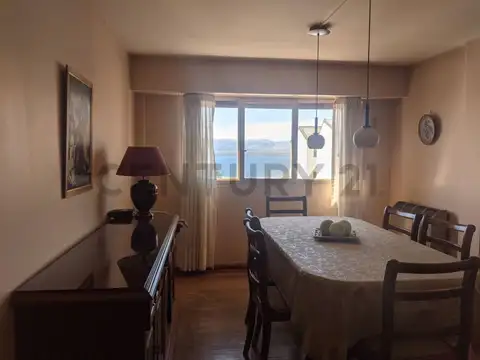 Departamento 5 ambientes con 2 baños