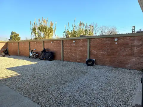 Departamento en Venta en Los Hornos, USD 88.000