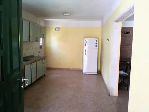 Depto Tipo Casa en Venta en Centro, USD 82.000