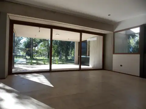 Casa en Venta en Club Miralagos, USD 390.000