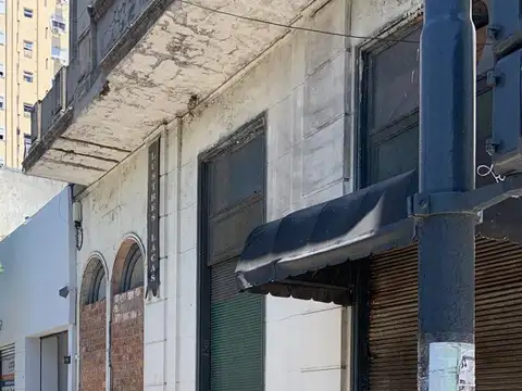 Avenida Vélez Sarsfield 100, Piso PB