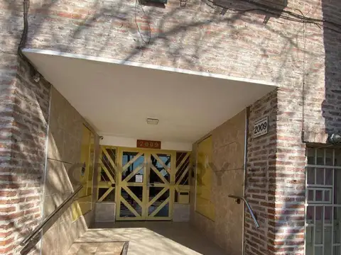 Olegario Andrade 2000, Piso 9/1