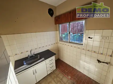 Casa 3 ambientes con 1 baño