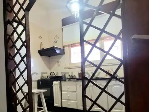 Casa en Venta con 4 cocheras