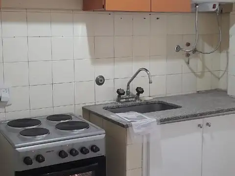 DEPARTAMENTO 2 AMB 300m estacion SANTOS LUGARES