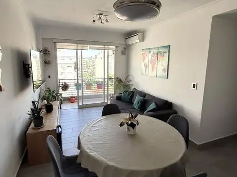 Angel Carranza , Piso 8