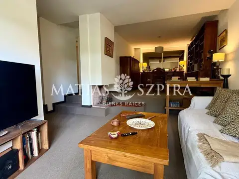 Depto Tipo Casa en Venta de 5 ambientes