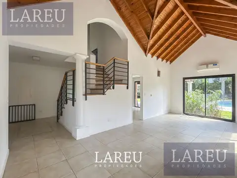 Casa 7 ambientes con 3 baños