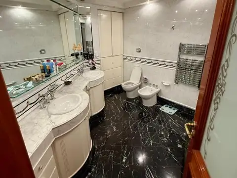 Depto Tipo Casa en Venta en Villa Sarmiento, USD 790.000